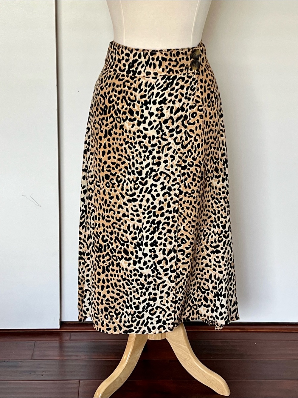 Faithful the Brand leopard print wrap skirt - Picture 4 of 12